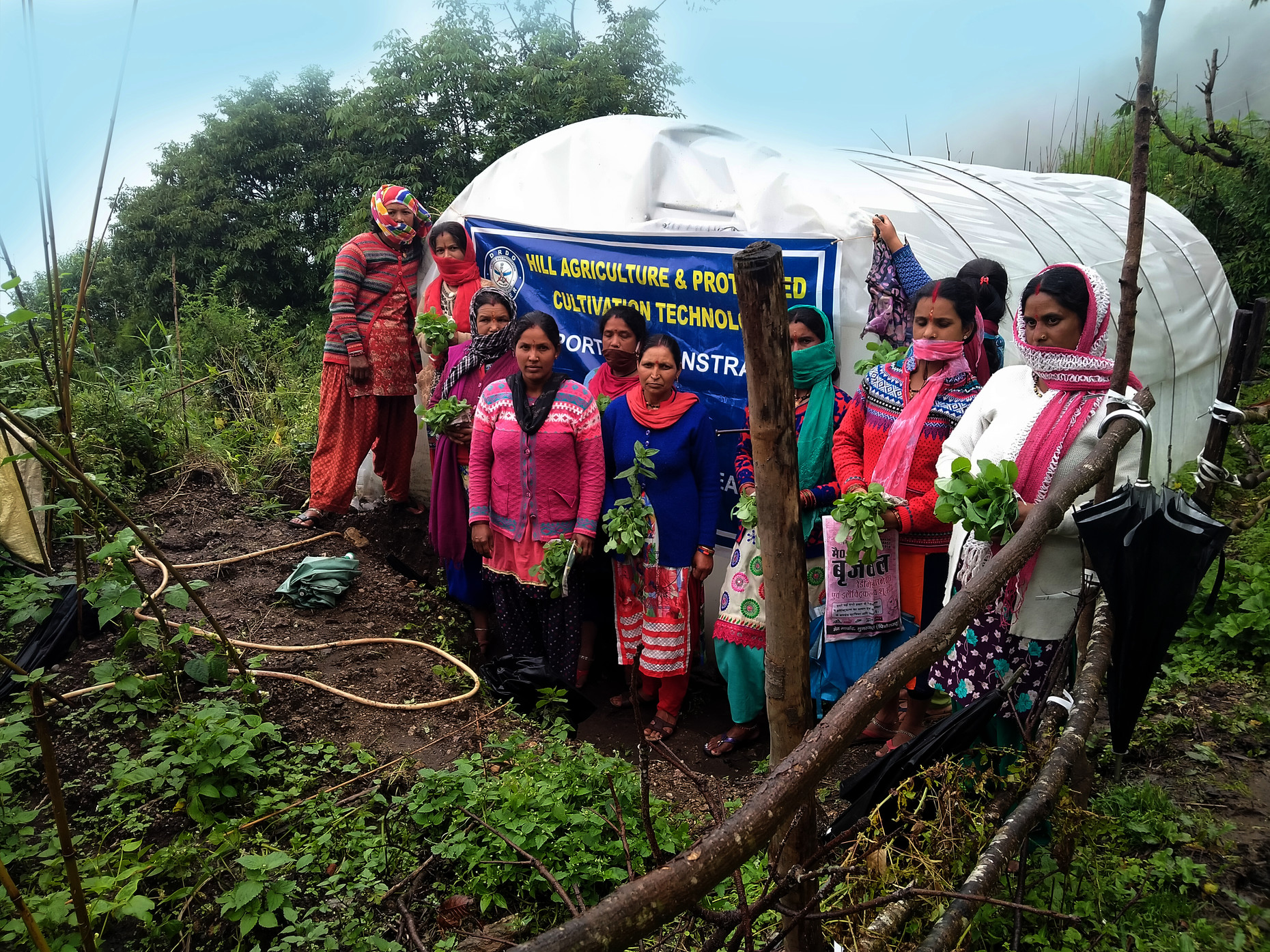 Programa de huertos caseros y agricultura de Maati Sangathan, Uttarakhand © Beena Nitwal